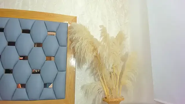 Freechat crystal_sm on StripChat