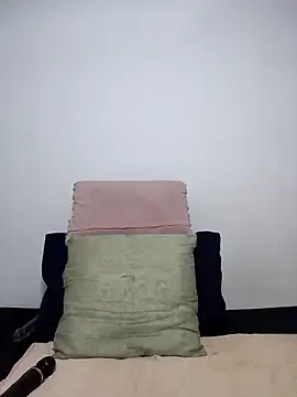 Freechat Curvy_sluty on StripChat