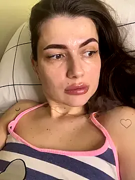 Cute_Erika — show pussy