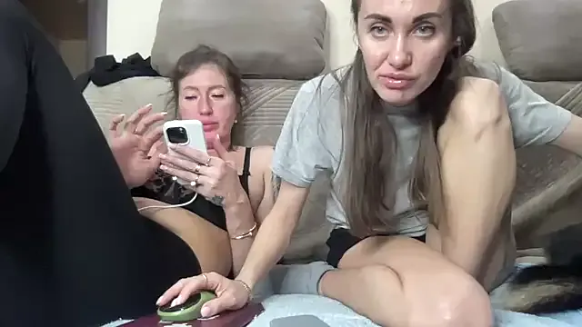 Daddysgirl_777 on StripChat 