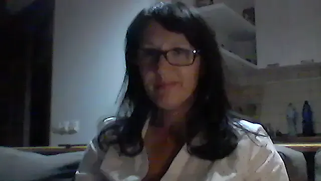 Freechat Elena48324 on StripChat