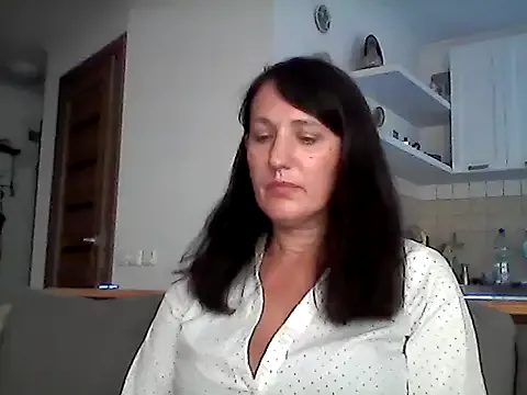 Freechat Elena48324 on StripChat