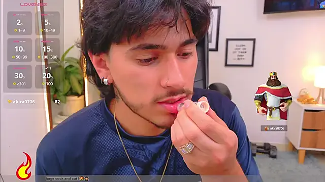 Freechat Elian_savoy on StripChat