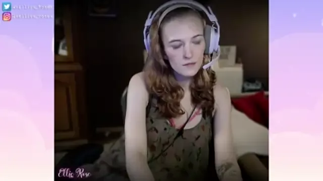 Freechat EllieeRose on StripChat