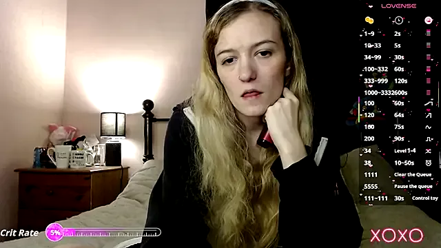 Freechat EllieeRose on StripChat