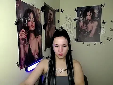 Freechat Em7MaA on StripChat