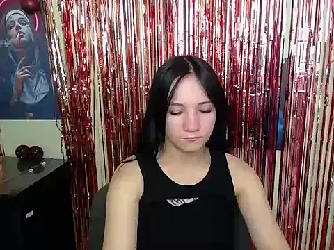 Freechat Em7MaA on StripChat