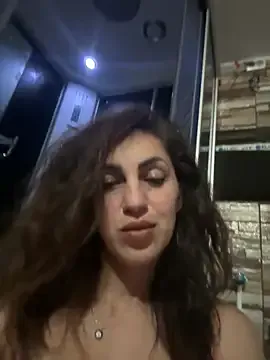 Freechat EmaSkyes on StripChat