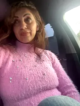 Freechat EmaSkyes on StripChat