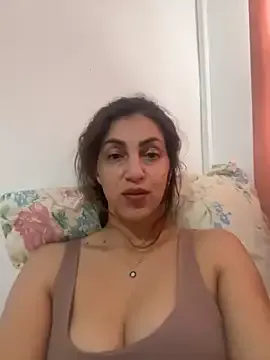 Freechat EmaSkyes on StripChat