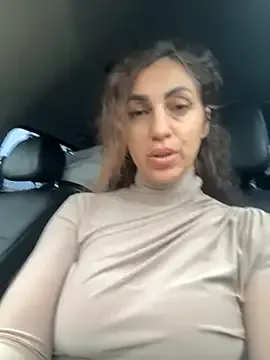 Freechat EmaSkyes on StripChat