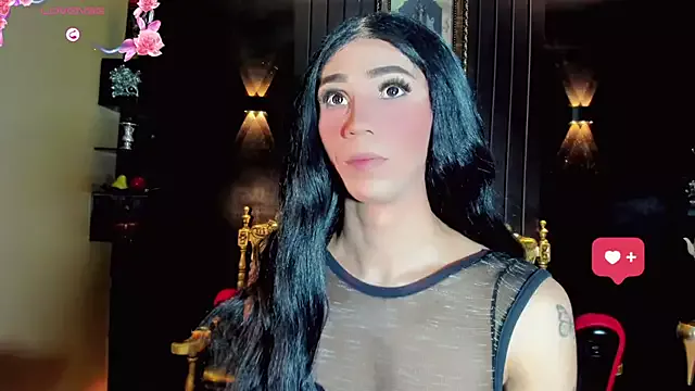 Freechat emelly_horny_ on StripChat