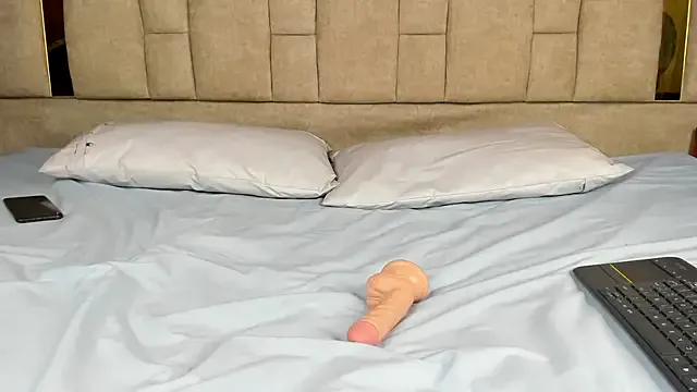 StripChat Emiliano_Reyes is Freechat Emiliano_Reyes — spank for 5