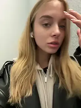 Freechat enjoy_my_beauty on StripChat