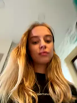 Freechat enjoy_my_beauty on StripChat