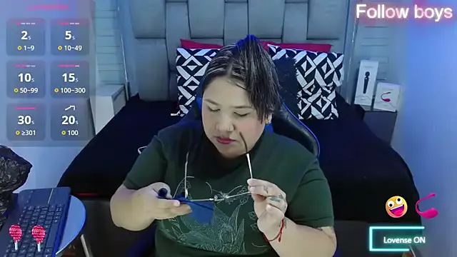 Freechat evelin_zaens on StripChat