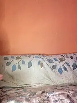 ffinegirl — I'm so horny Daddy I want to squart