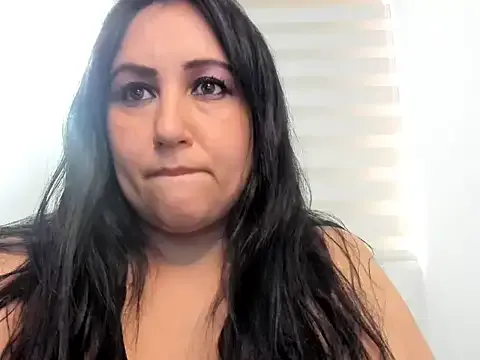 Freechat foxy-porn1 on StripChat