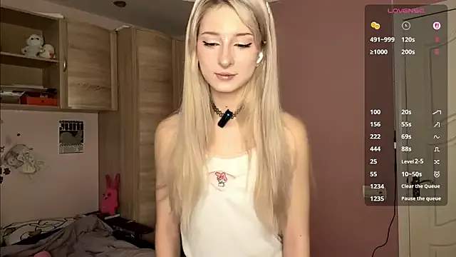 StripChat FridaAaberg is Private FridaAaberg — oil boobs