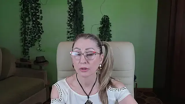 StripChat Habibi_Honeyy is Freechat Habibi_Honeyy — Freechat on StripChat