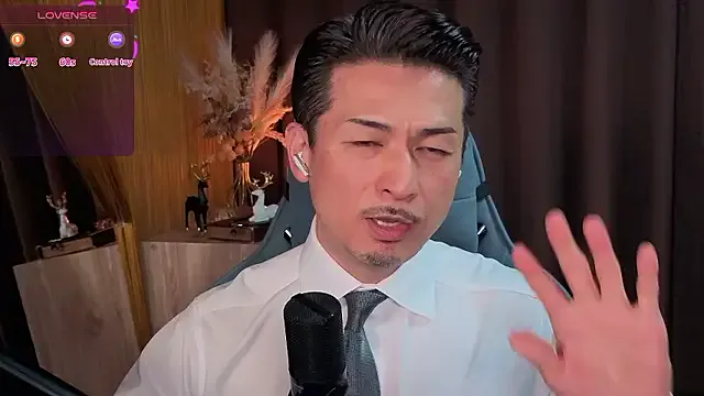 HARU_STRIKE — Topless