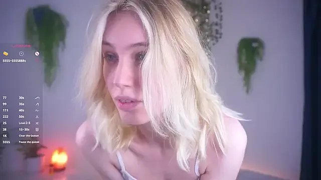 Private HoneyRay on StripChat