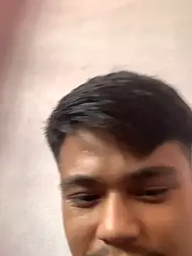 StripChat Hullax is Freechat Hullax — Make me cum