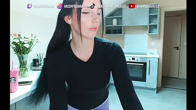 Freechat itsmais on StripChat