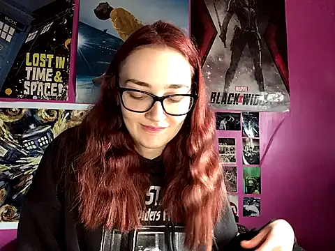 Freechat ivysplayhouse on StripChat