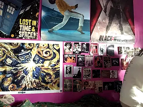 Freechat ivysplayhouse on StripChat