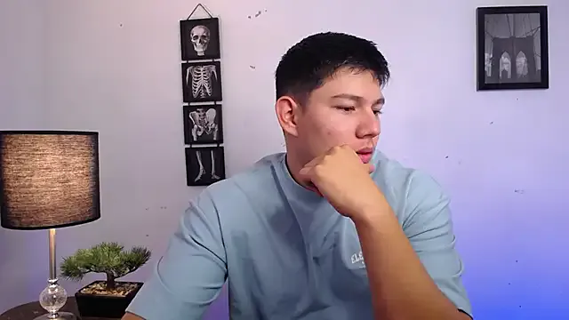 JamesCr_ — Freechat on StripChat