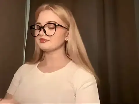 JolieAlto — feel my boobs and make me horny huh!