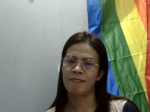 Freechat juicycum069 on StripChat