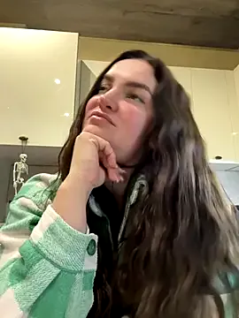 Freechat Karolina_llove on StripChat