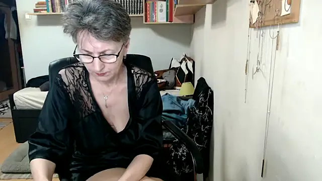 Group katemodel on StripChat