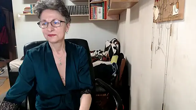 Group katemodel on StripChat