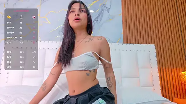 Freechat kinkylittlegirll on StripChat