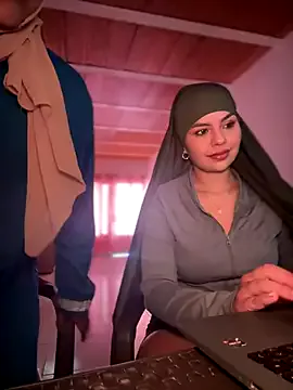 Freechat lalilamassu1 on StripChat