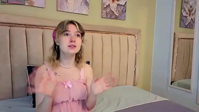 Lucia_Copper — Freechat on StripChat