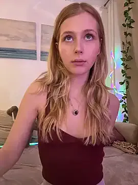 StripChat LunaRase is Freechat LunaRase — erotic dance