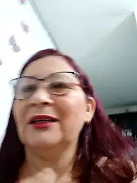 marfil_milf — Jugar con un dildo en mi  coo