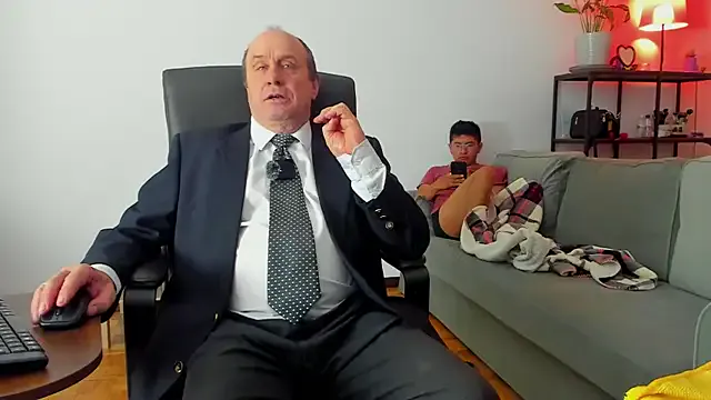 Freechat masterboy50 on StripChat