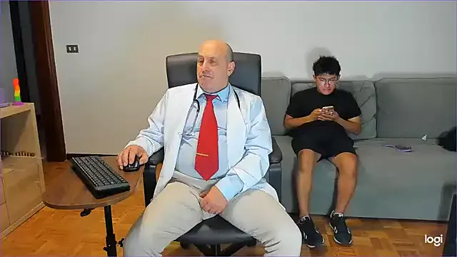 Freechat masterboy50 on StripChat