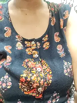 Freechat meenu_bhabhi547 on StripChat