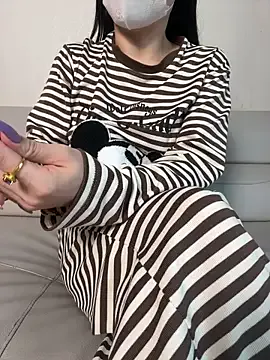 StripChat Meii-meyy is Group Meii-meyy — Masturbates & squirt show