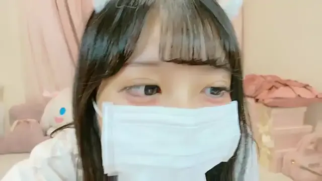 Freechat Mero_love_ch on StripChat