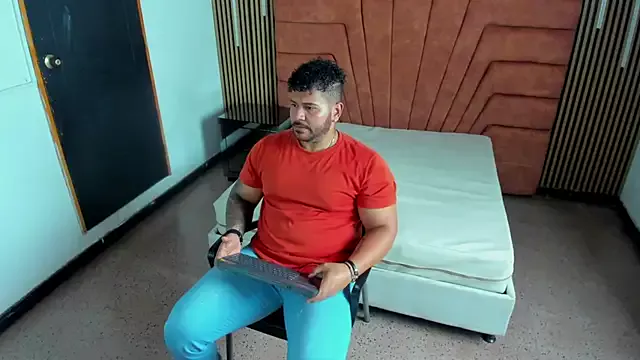 Freechat michael_hill1 on StripChat