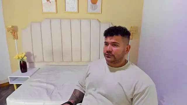 Freechat michael_hill1 on StripChat