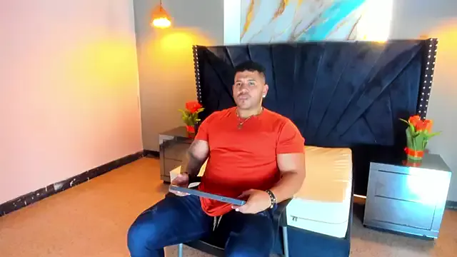 Freechat michael_hill1 on StripChat