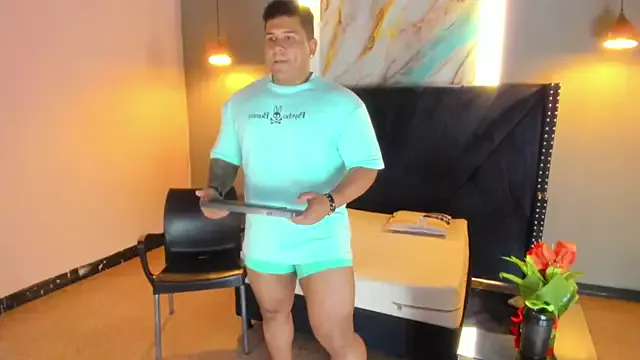 Freechat michael_hill1 on StripChat